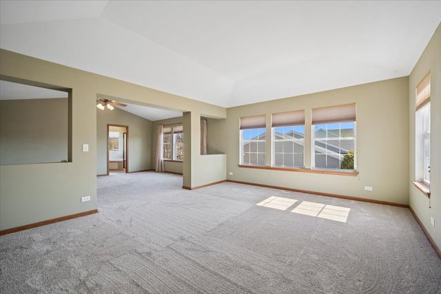 3004 Crossfire Trail, Elgin, IL 60124