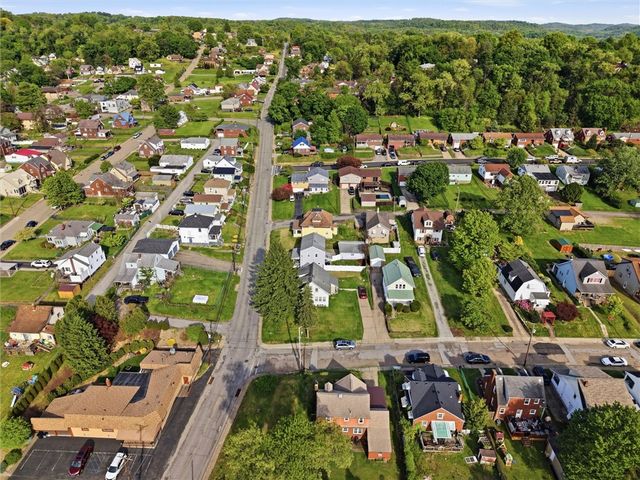 1504 7th St, New Kensington, PA 15068