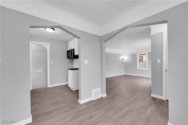 953 Whitby Road, Cleveland Heights, OH 44112