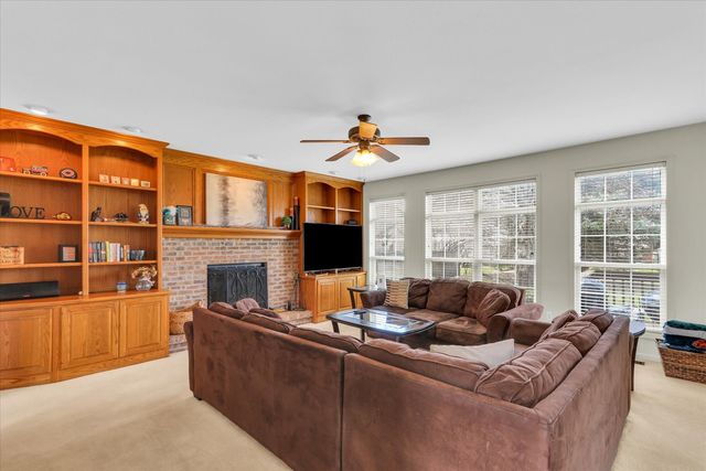 4309 CROSSGATE Drive, Champaign, IL 61822