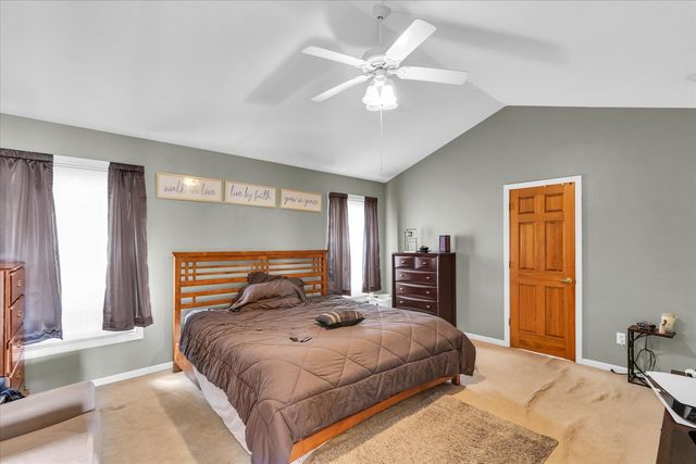 4309 CROSSGATE Drive, Champaign, IL 61822