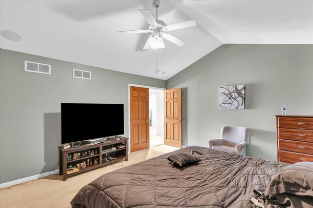 4309 CROSSGATE Drive, Champaign, IL 61822