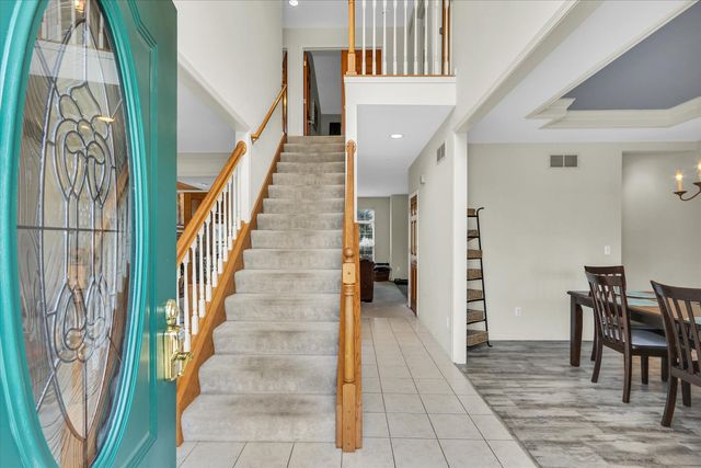 4309 CROSSGATE Drive, Champaign, IL 61822