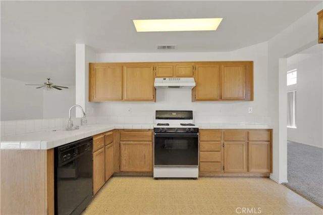 13776 Foxfire Road, Victorville, CA 92392