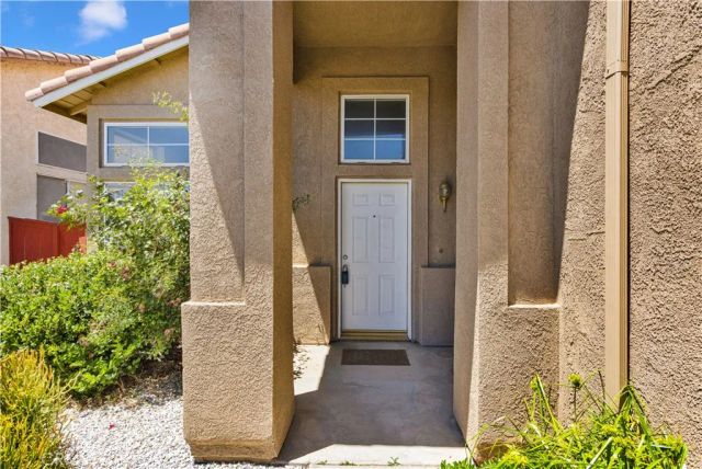 13776 Foxfire Road, Victorville, CA 92392