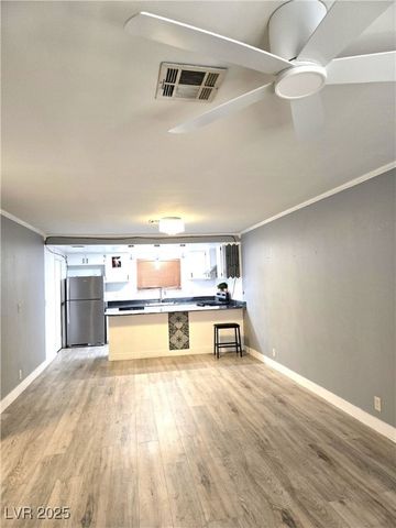 3275 Arville Street C, Las Vegas, NV 89102