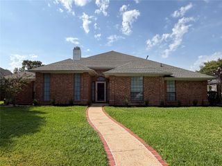 2204 Valcourt Drive, Plano, TX 75023