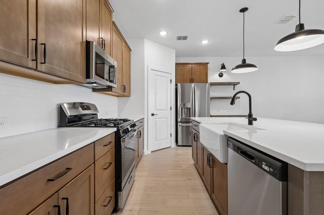 551 Day Station Drive, Dayton, TX 77535