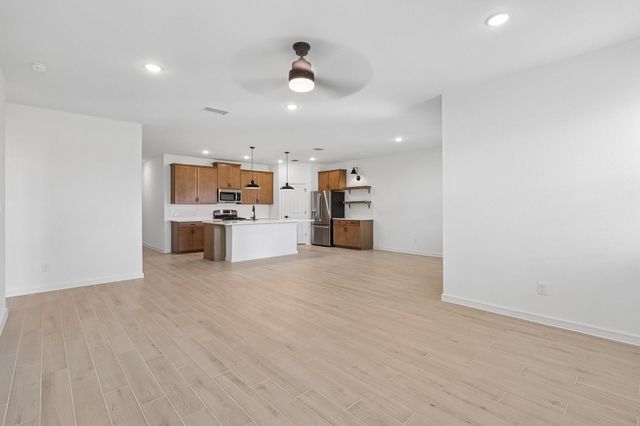 551 Day Station Drive, Dayton, TX 77535