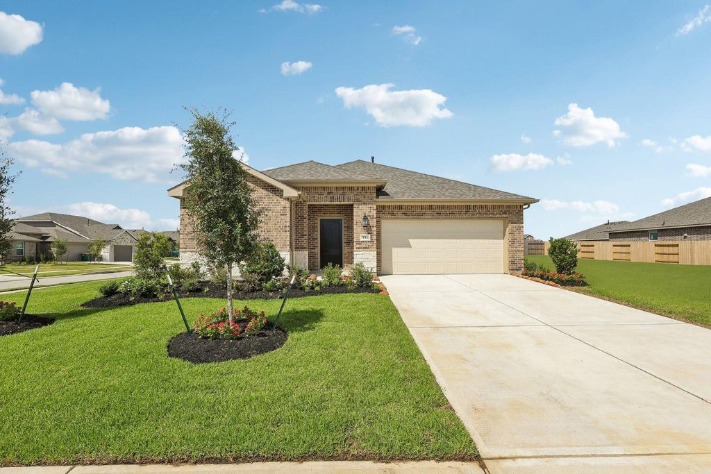 551 Day Station Drive, Dayton, TX 77535