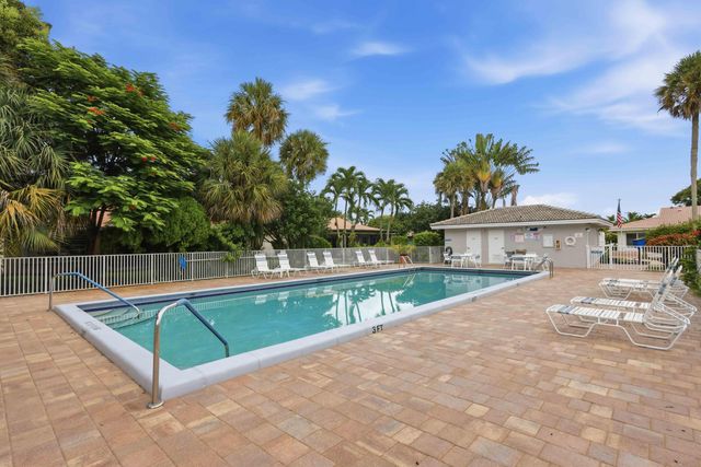 22041 Colony Drive, Boca Raton, FL 33433