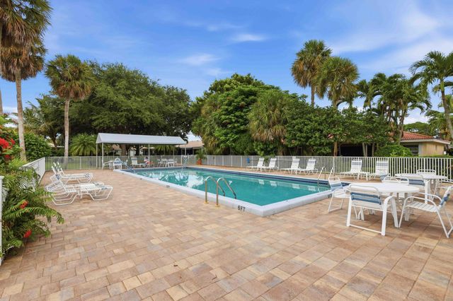 22041 Colony Drive, Boca Raton, FL 33433