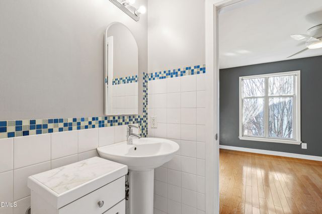 1210 Westview Lane 301, Raleigh, NC 27605