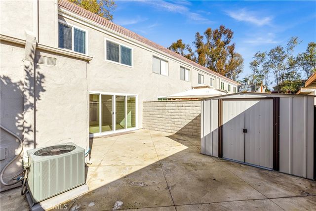 21914 Lakeland, Lake Forest, CA 92630