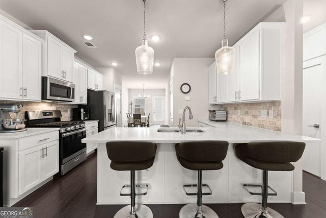 187 Panther Point Lane, Lawrenceville, GA 30046