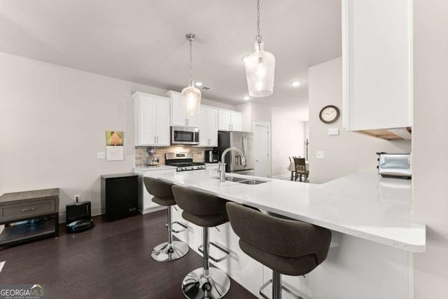 187 Panther Point Lane, Lawrenceville, GA 30046