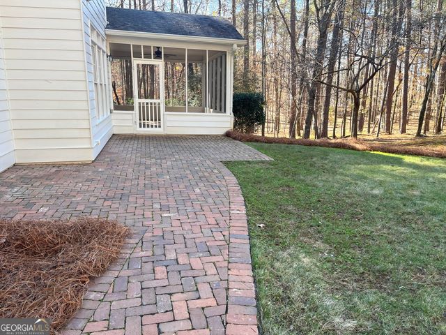 1211 Club Cove Drive, Greensboro, GA 30642