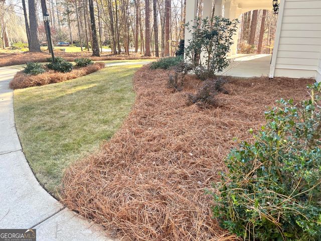 1211 Club Cove Drive, Greensboro, GA 30642