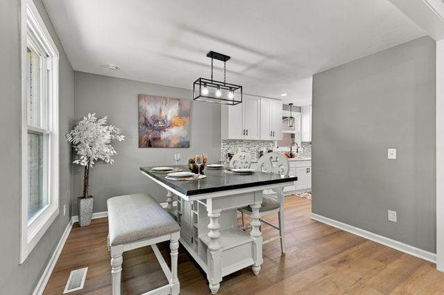 3021 Blackwood Dr, Nashville, TN 37214
