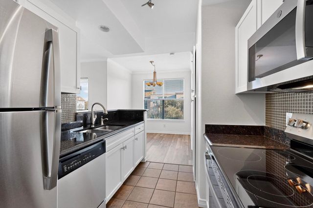 330 Las Colinas Boulevard E 418, Irving, TX 75039