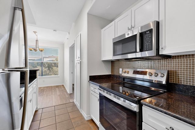 330 Las Colinas Boulevard E 418, Irving, TX 75039