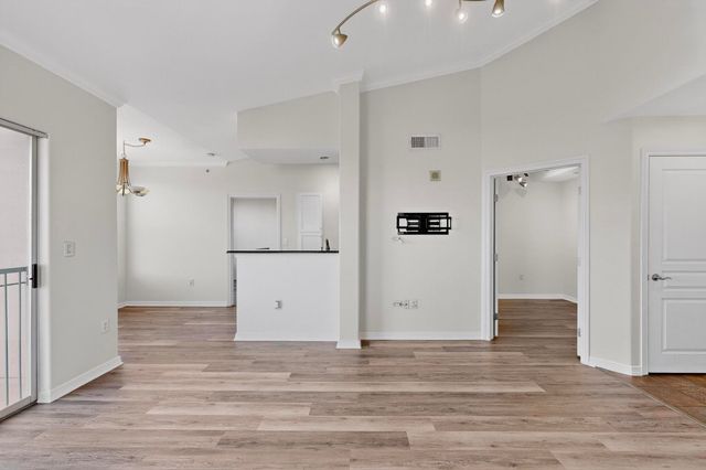 330 Las Colinas Boulevard E 418, Irving, TX 75039