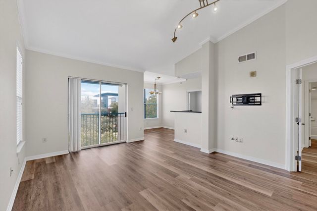 330 Las Colinas Boulevard E 418, Irving, TX 75039