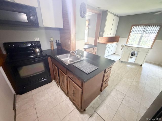 77 Rockland Road, Roscoe, NY 12776