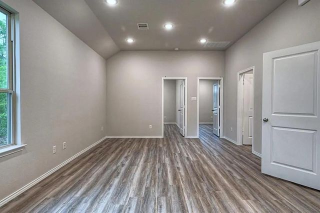 9595 Darkwood Street, Willis, TX 77318