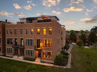 611 W 2nd Avenue, Columbus, OH 43201
