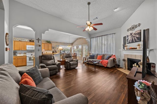 302 Abel Drive, Glenn Heights, TX 75154