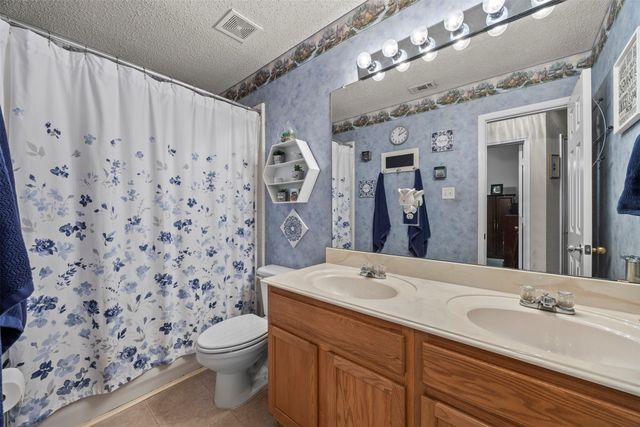 302 Abel Drive, Glenn Heights, TX 75154