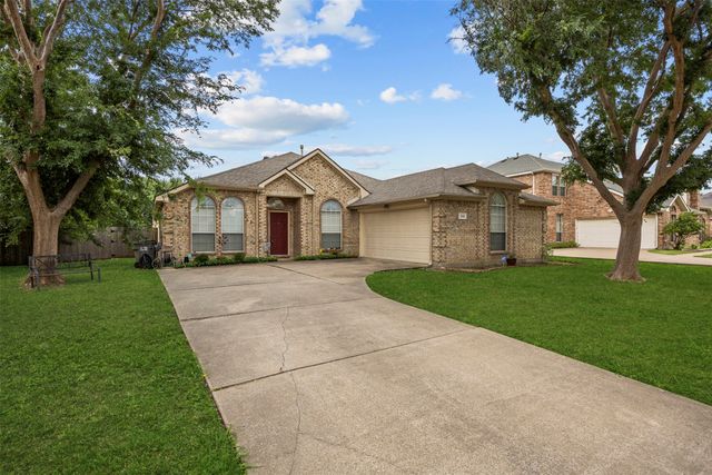 302 Abel Drive, Glenn Heights, TX 75154