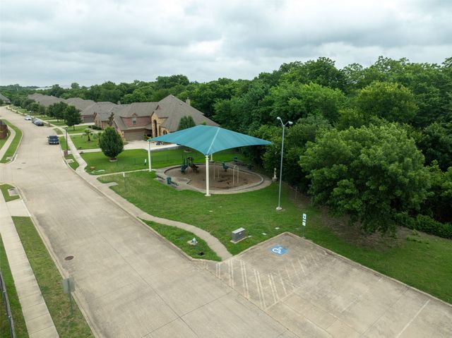 302 Abel Drive, Glenn Heights, TX 75154