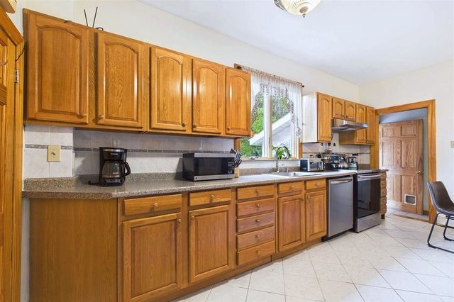 83 Desoto Rd, Boston, MA 02132