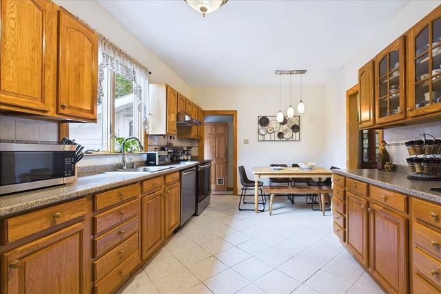 83 Desoto Rd, Boston, MA 02132