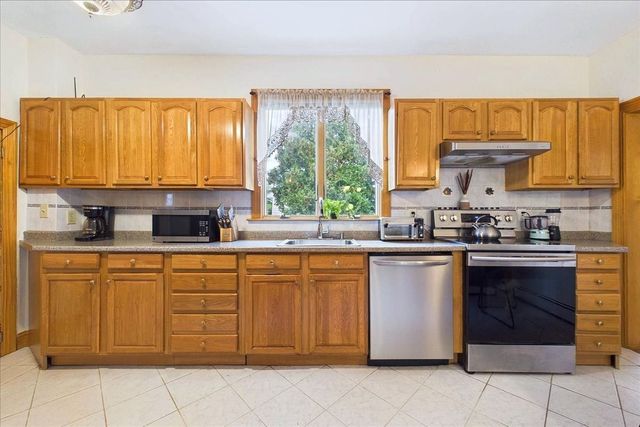 83 Desoto Rd, Boston, MA 02132