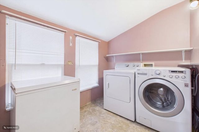 83 Desoto Rd, Boston, MA 02132