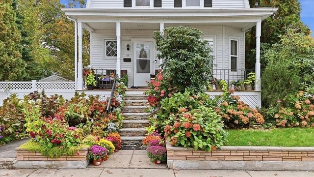 83 Desoto Rd, Boston, MA 02132