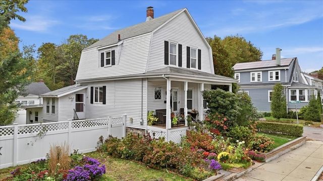 83 Desoto Rd, Boston, MA 02132