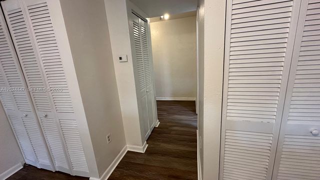 10903 N Kendall Dr 227, Miami, FL 33176