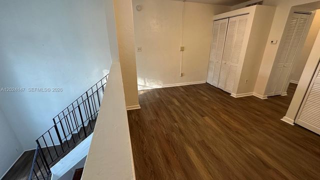 10903 N Kendall Dr 227, Miami, FL 33176