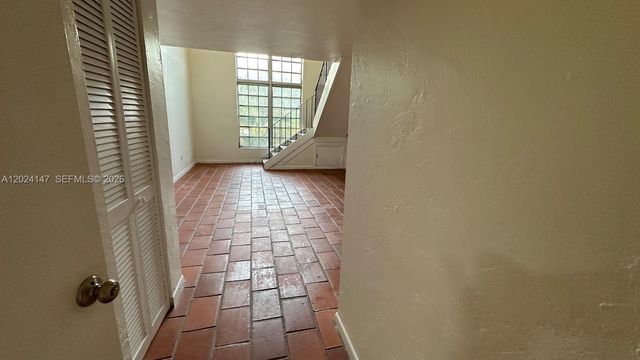 10903 N Kendall Dr 227, Miami, FL 33176