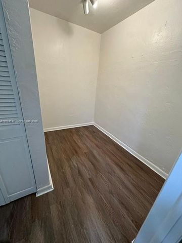 10903 N Kendall Dr 227, Miami, FL 33176
