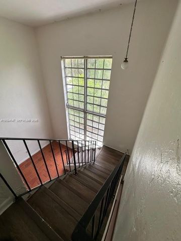 10903 N Kendall Dr 227, Miami, FL 33176