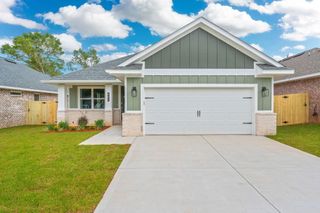 501 Apache Street, Fort Walton Beach, FL 32547