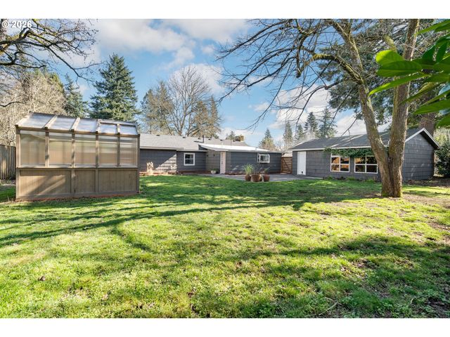3911 Se 104TH Ave, Portland, OR 97266