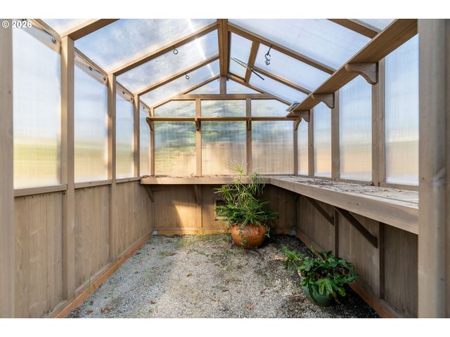 3911 Se 104TH Ave, Portland, OR 97266