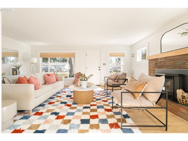 3911 Se 104TH Ave, Portland, OR 97266