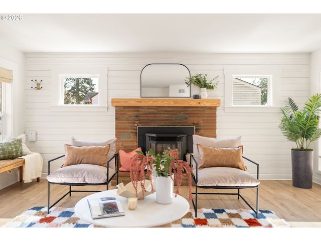 3911 Se 104TH Ave, Portland, OR 97266